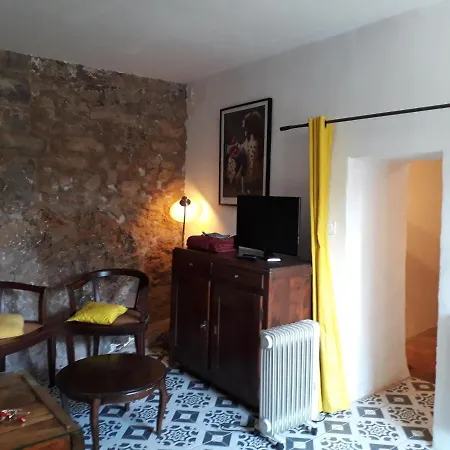 Apartment Caraussane Caractere Terrasse Sur Jardin Et Wifi Via Fibre En Coeur De