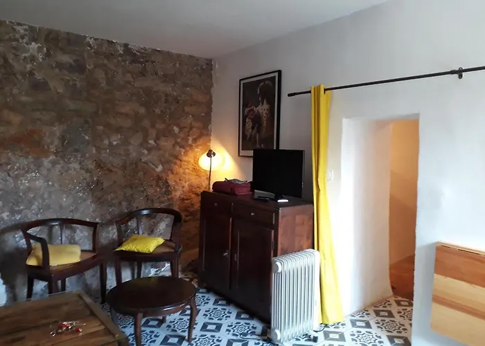 Apartamento Caraussane Caractere Terrasse Sur Jardin Et Wifi Via Fibre En Coeur De